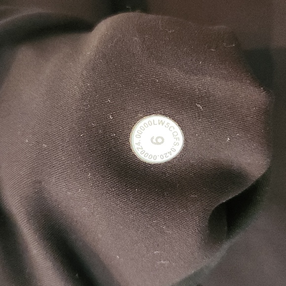 Lululemon Invigorate tight - Picture 3 of 3